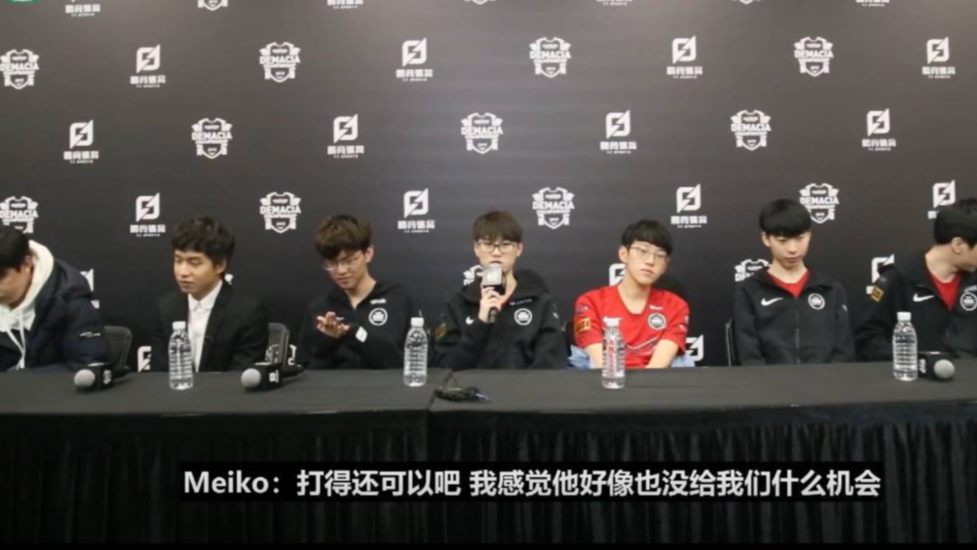 德杯EDG赛后群访,Scout:中路当狗,下路C,稳赢